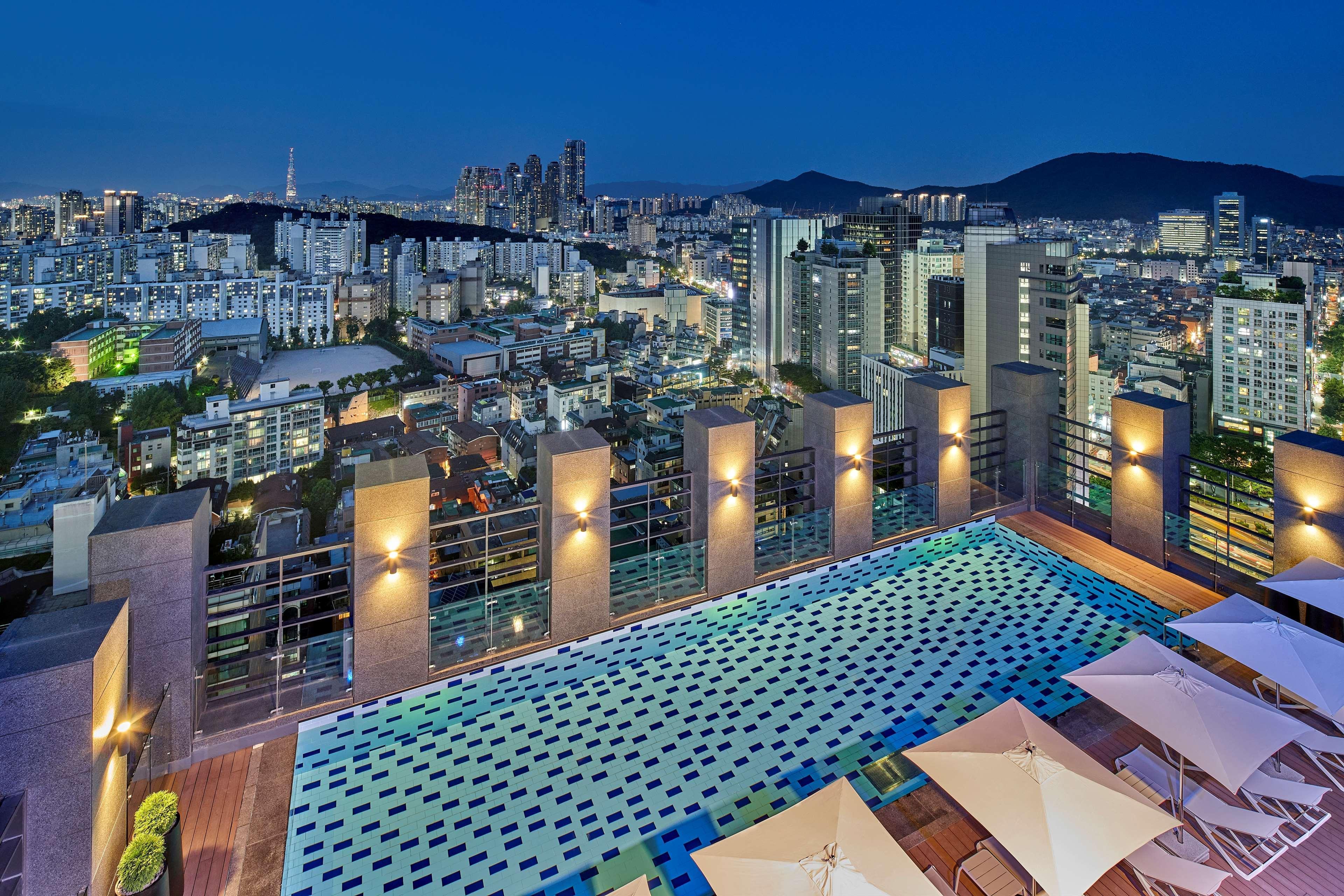 Hilton Garden Inn Seoul Gangnam Экстерьер фото
