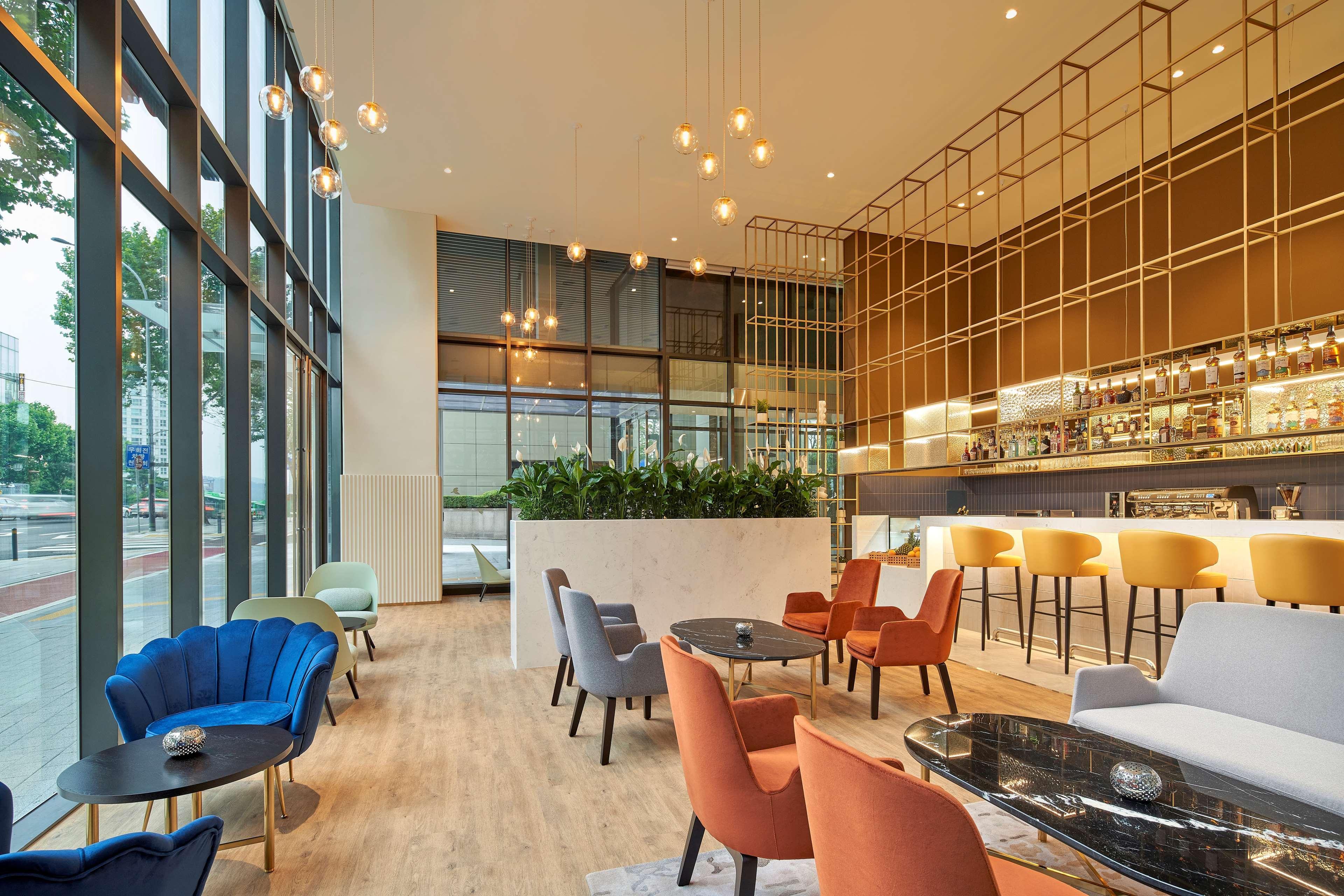 Hilton Garden Inn Seoul Gangnam Экстерьер фото