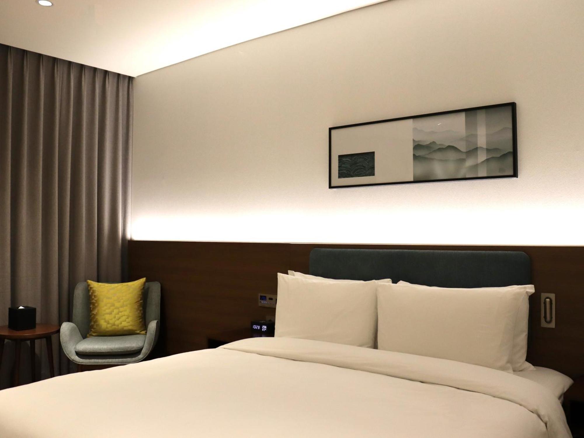 Hilton Garden Inn Seoul Gangnam Экстерьер фото