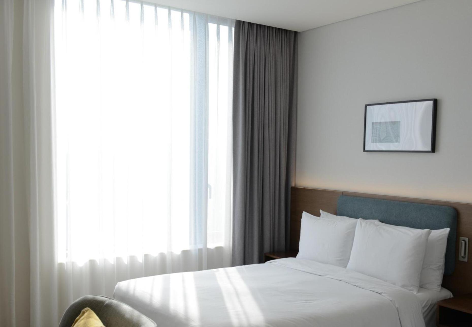 Hilton Garden Inn Seoul Gangnam Экстерьер фото