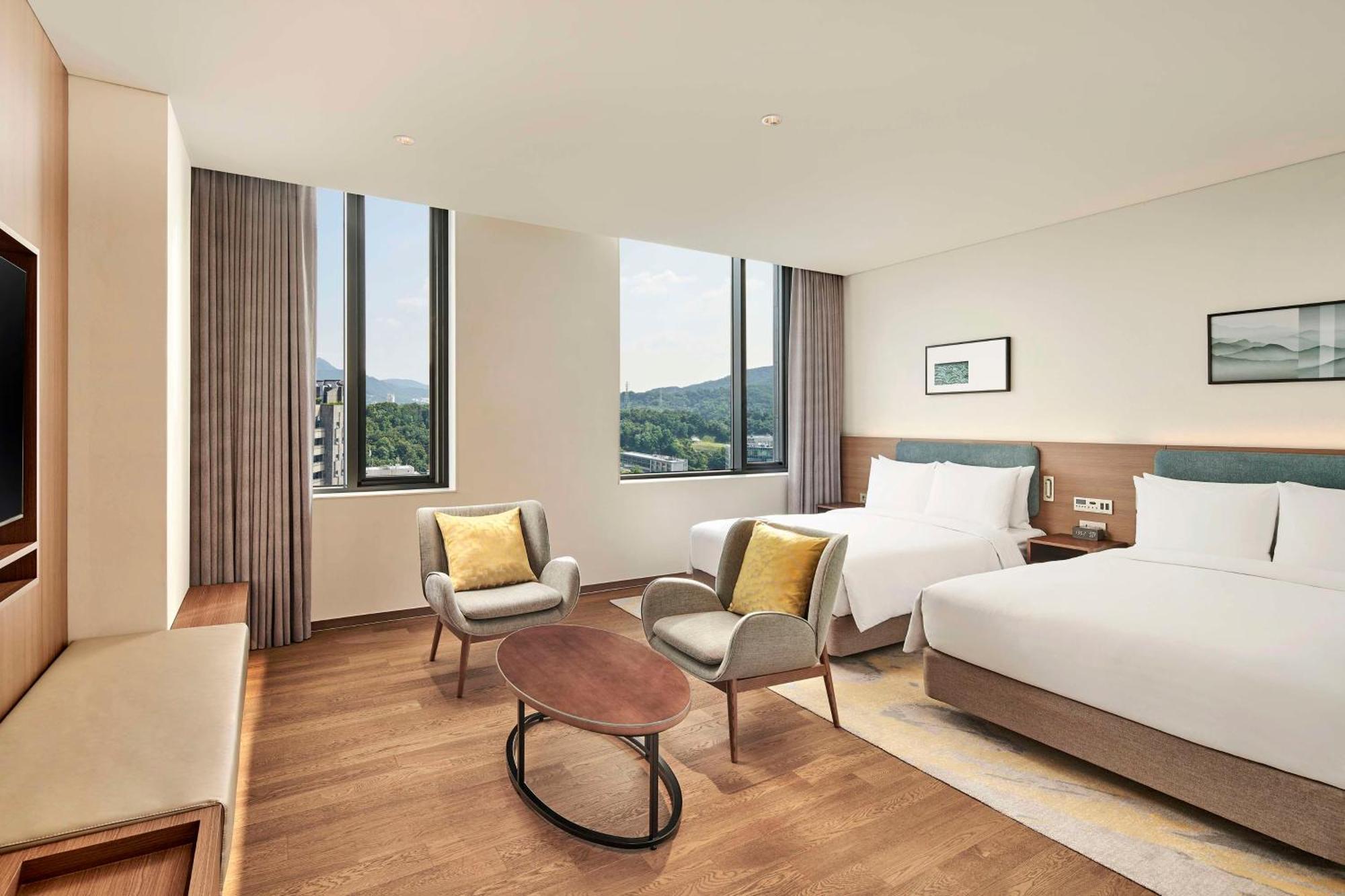 Hilton Garden Inn Seoul Gangnam Экстерьер фото